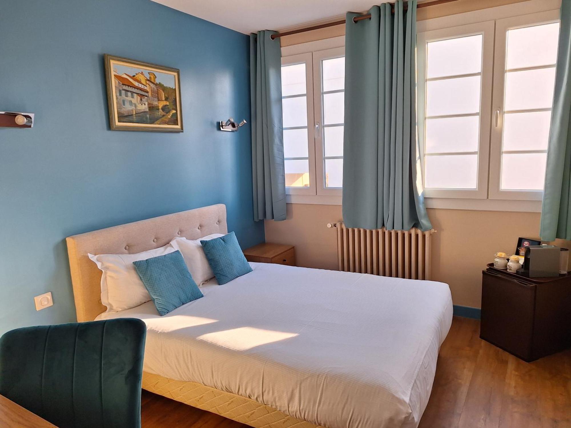 Hotel De Charme La Bonne Adresse - Logis Hotels Le Havre Exterior photo